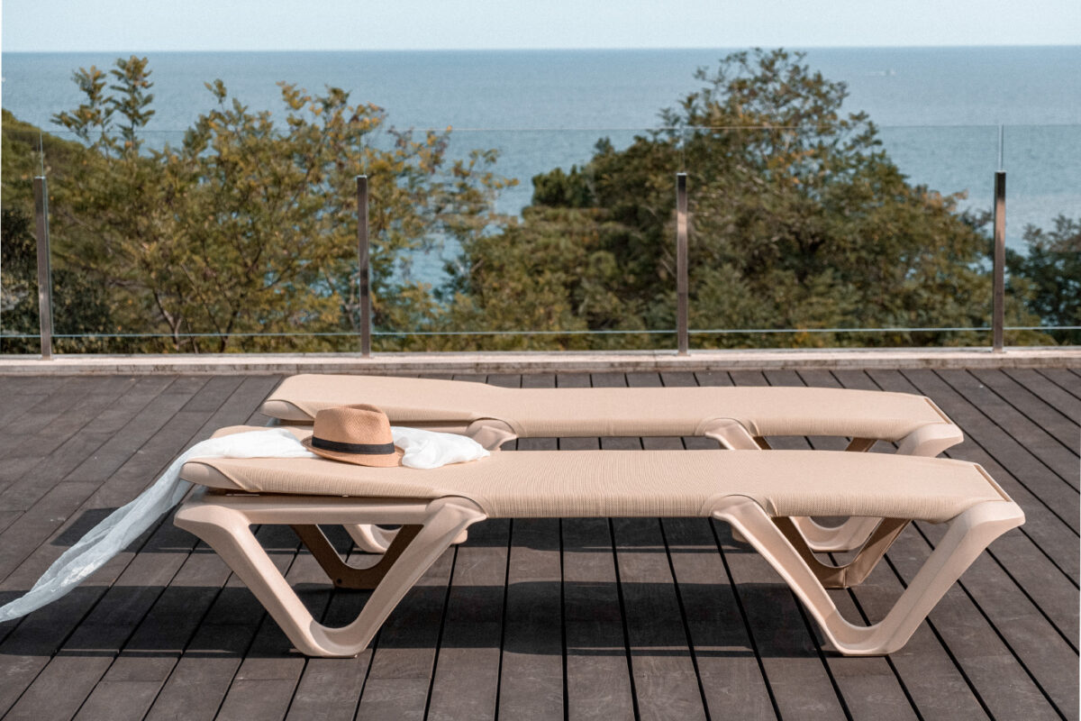 Eva Pro sun lounger