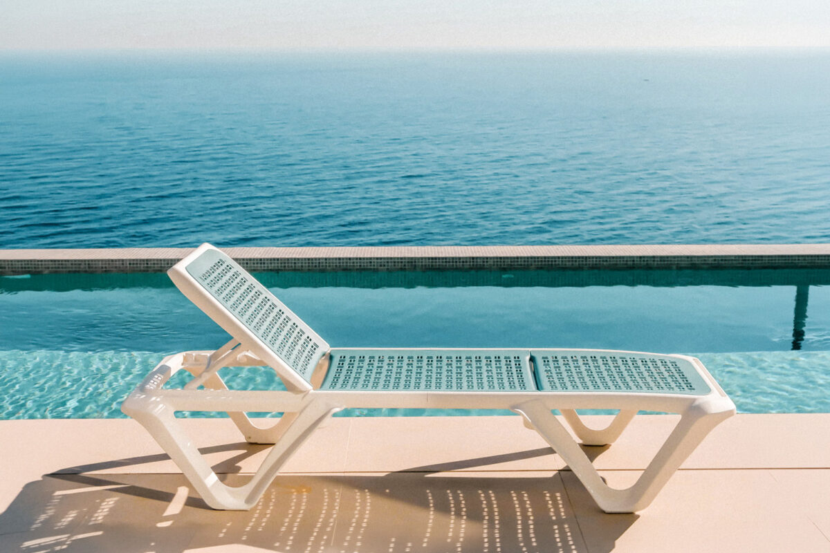 Eva Pro T sun lounger by Mario Eskenazi