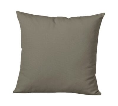 Almohada verde oscuro cuadrada lisa, textura suave y sin diseño, ideal como accesorio para muebles de exterior