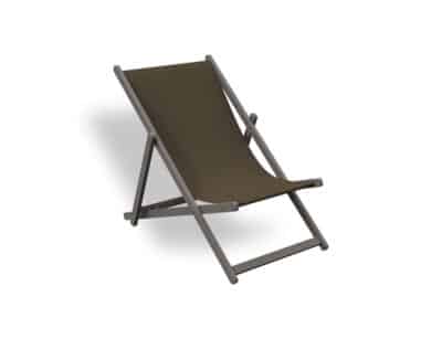 Mini gandula plegable de disseny minimalista en color caputxí, amb estructura de fusta i seient de tela resistent, aïllada sobre fons blanc