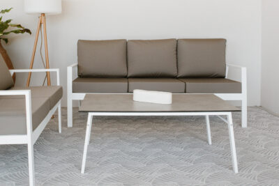 Etna central table