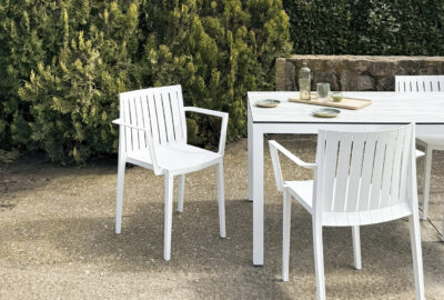 Chaise Vera avec accoudoirs